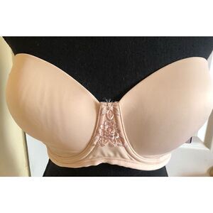 Vanity Fair Cream Bra with Lace Detail